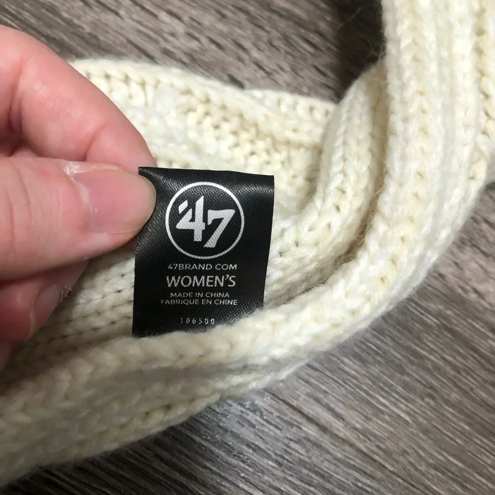 '47 Brand New England Patriots Cable Knit Scarf Cream Ivory Faux Fur Pom Poms